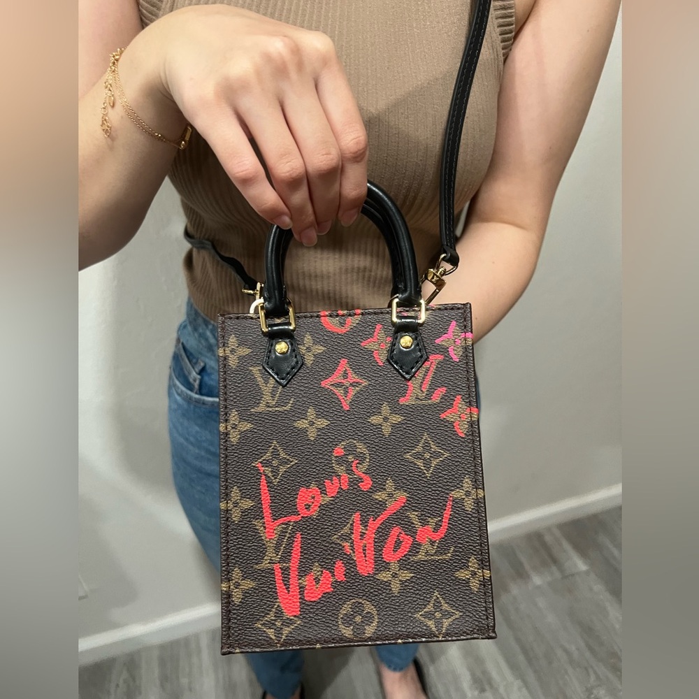 Louis Vuitton Limited Edition Petite Sac Plat - Picture 2 of 3
